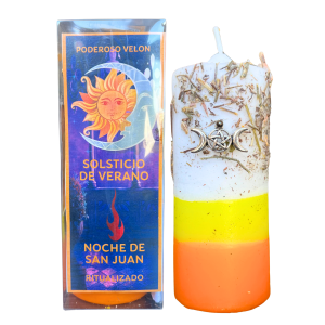 VELÓN RITUALIZADO DE LA NOCHE DE SAN JUAN / SOLSTICIO DE VERANO: VELÓN HERBÓREO BLANCO, AMARILLO Y NARANJA, AMULETO DE LA TRIPLE LUNA, PERGAMINO, CONO DE INCIENSO Y CERILLAS.